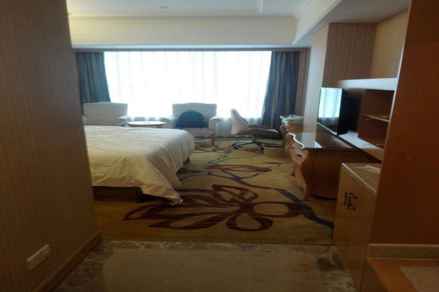 Vienna International Hotel Shenzhen Qianhai Exterior photo